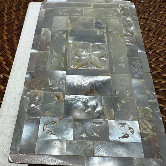 Vintage 1985 Mother-of-Pearl Inlay Holy Bible – owned by Hon. Jim Wright - Picture 15 of 16